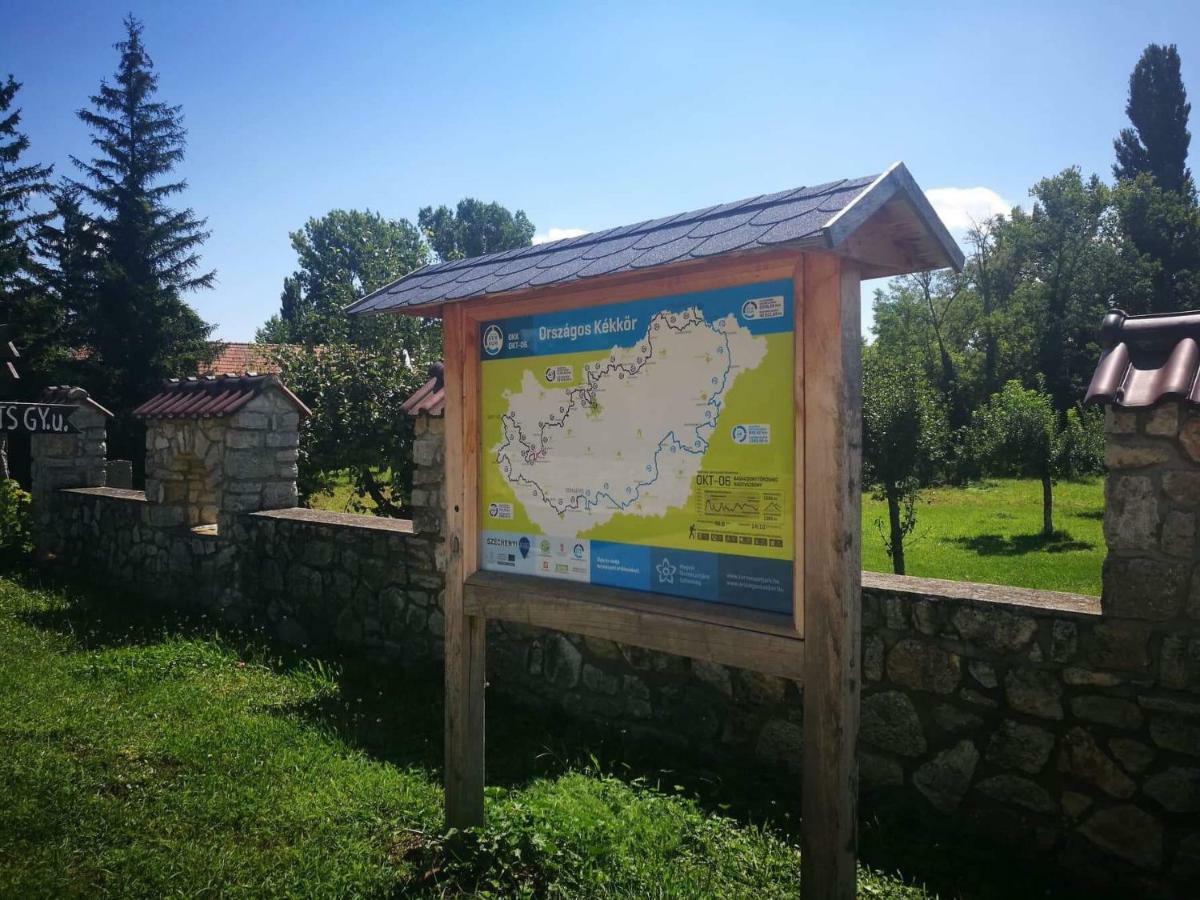 Patak Apartman, Diszel Tapolca Esterno foto